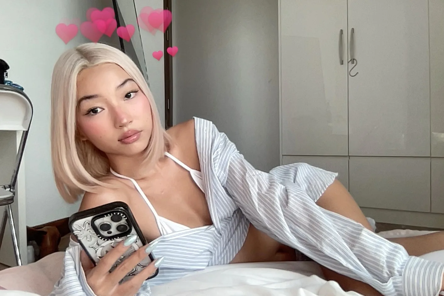 Oanh — Influencer, Vietnamese