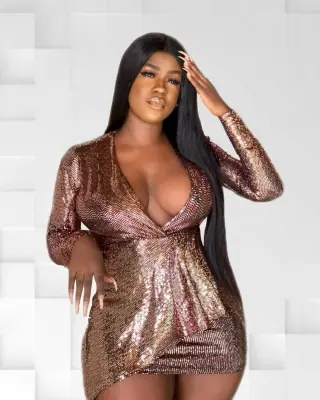 Obaayaa Jewel photo 2 — Black, Plus Size Model