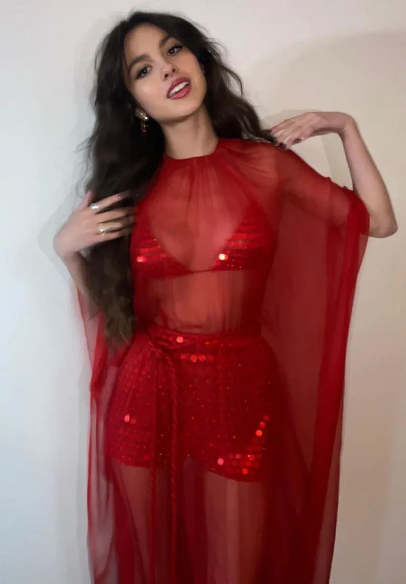 Olivia Rodrigo photo 12 — Activist, Actress, Influencer, Musician: Singer, TikTok Star, YouTuber, American