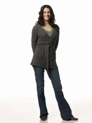 Paget Brewster photo 3 — Average, Brown