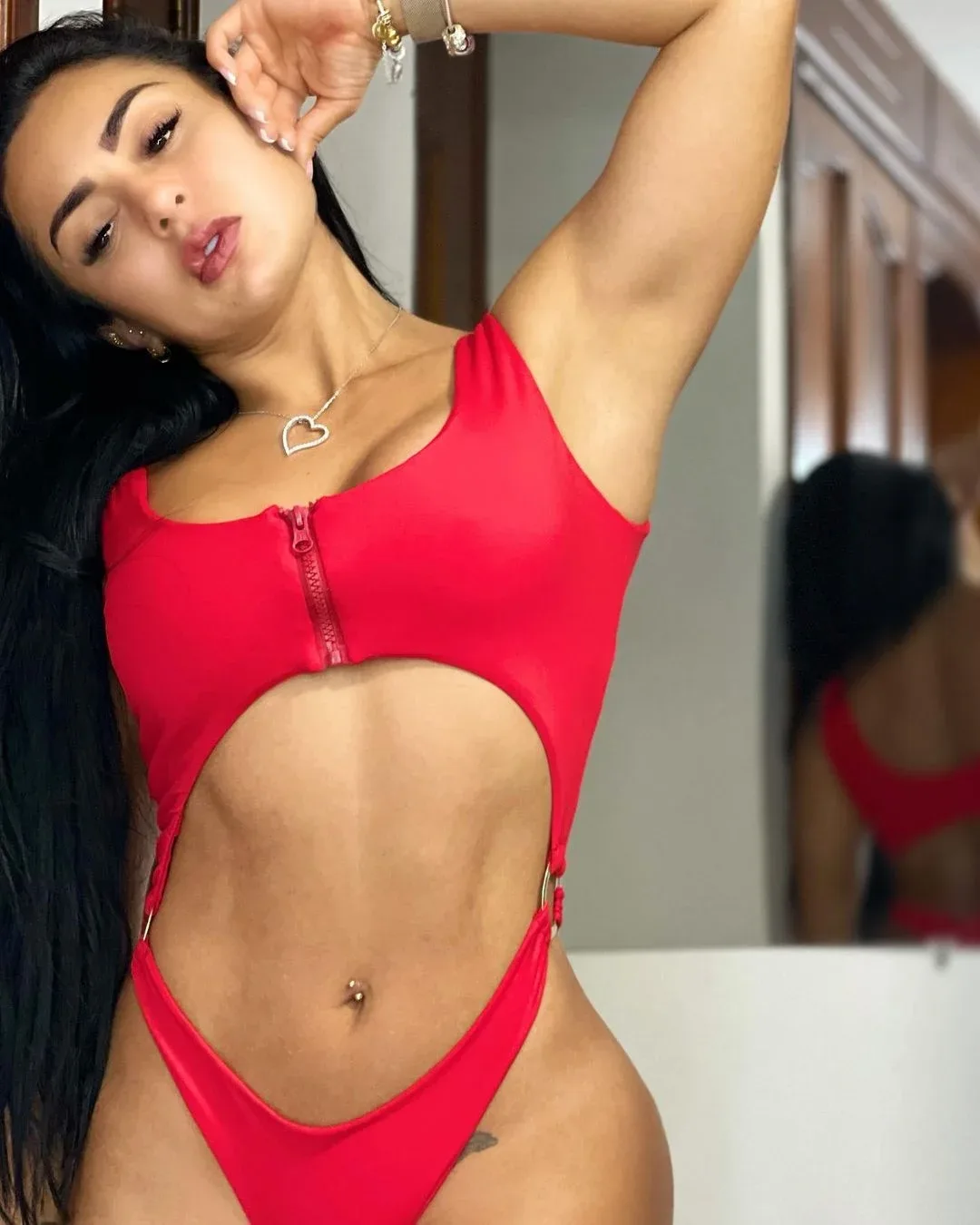 Paola Macias photo 18 — Fitness Model, Influencer, Colombian