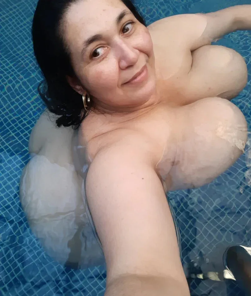 Paula Coelho photo 11 — Latin, Camgirl, MILF Porn Star
