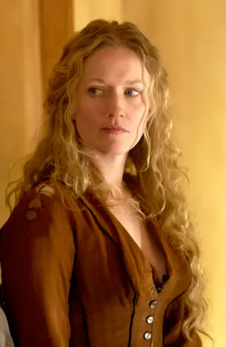 Paula Malcomson photo 8 — Red, Average