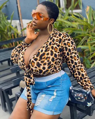 Peace Olayemi photo 2 — Black, BBW