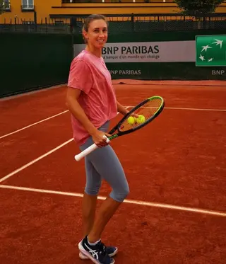 Petra Martic photo 3 — Slim, Brown