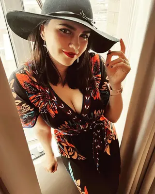 Prim ASMR photo 1 — American, Average