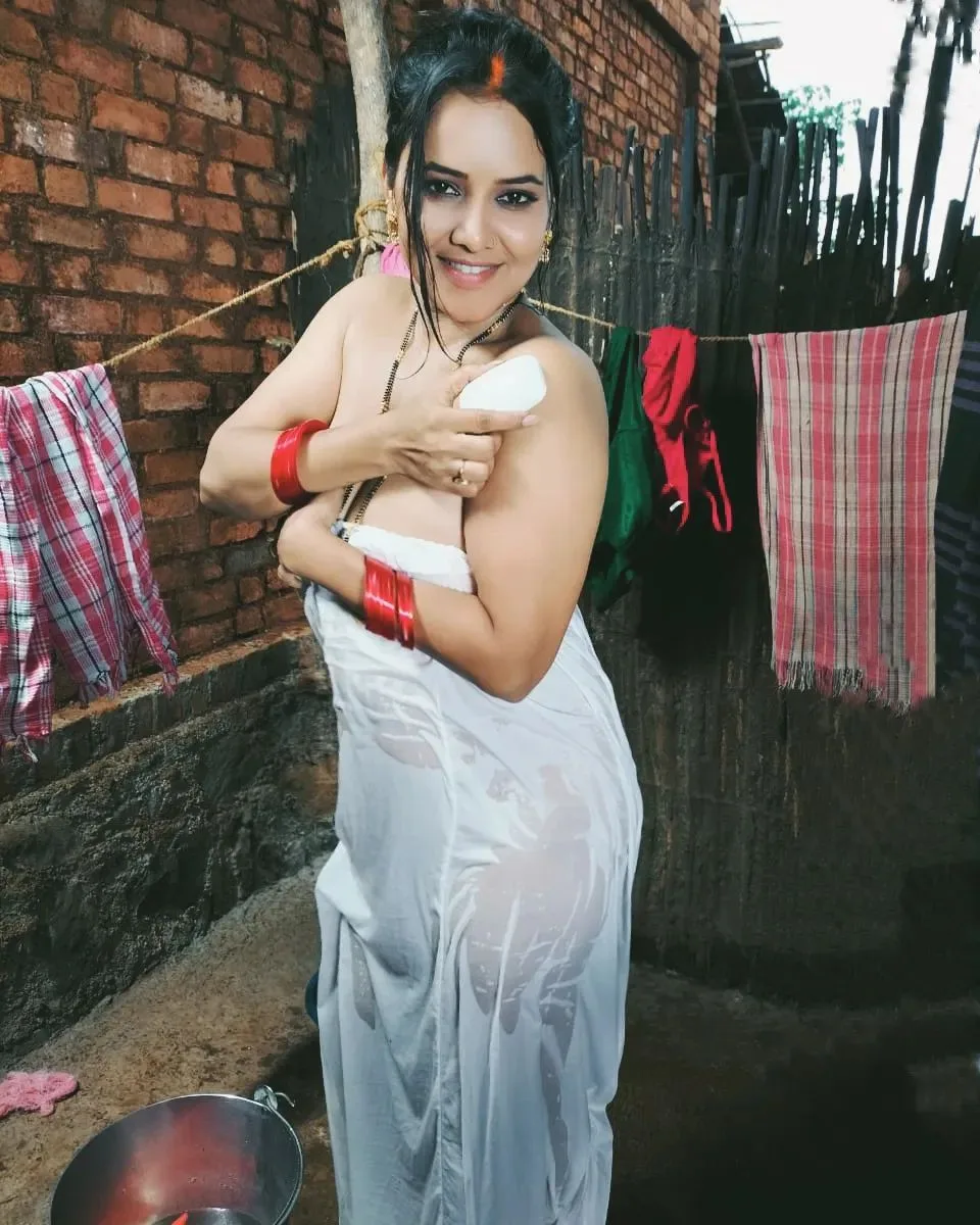 Priya Gamre photo 2 — Brown, Chubby