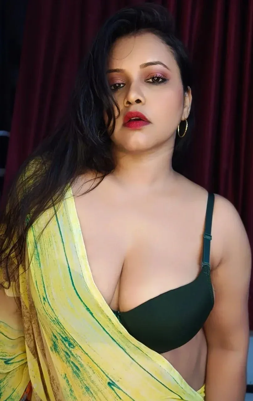 Priya Gamre photo 8 — Brown, Chubby