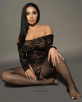 Purrrsian photo 8 — Black, BBW