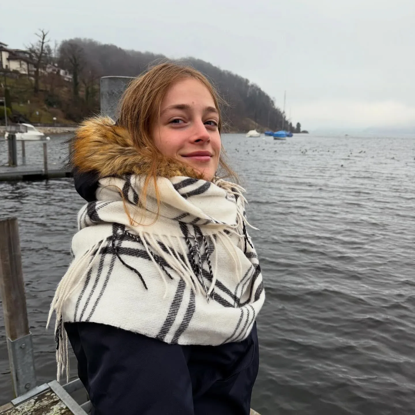 Qoqsik photo 15 — Russian, Content Creator (Non-Adult)