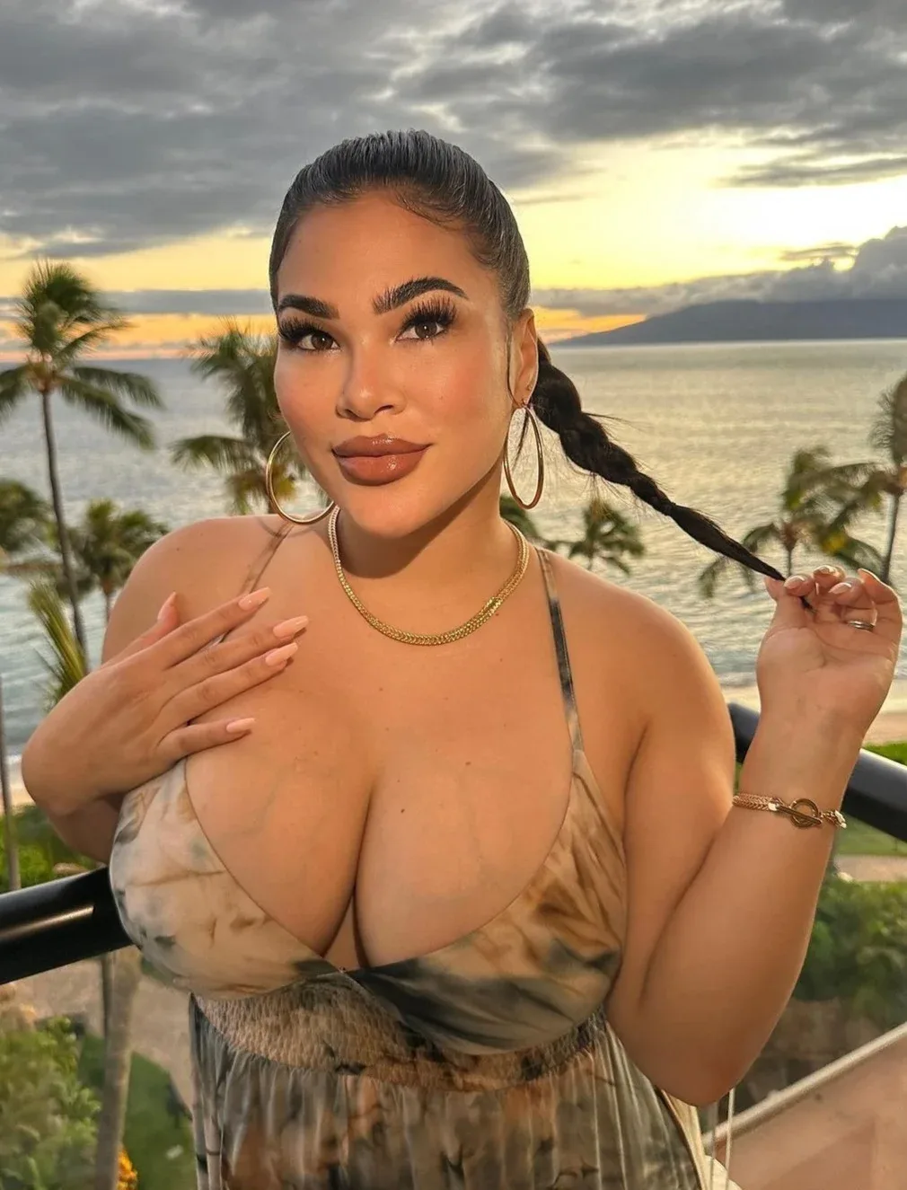 Rachael Ostovich photo 12 — Adult Model, Sportswoman: Mixed Martial Artist, American