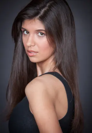 Rachel Blevins photo 6 — American, Brown