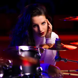 Raja Meissner photo 11 — Caucasian, Influencer, Musician