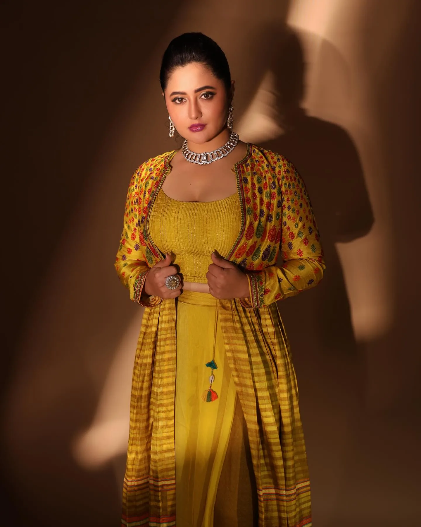 Rashami Desai photo 10 — Brown, Asian