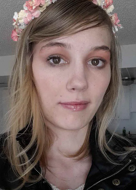Rebekah Smith photo 15 — Average, Brown