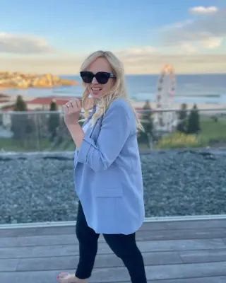 Rebel Wilson photo 3 — Average, Hazel