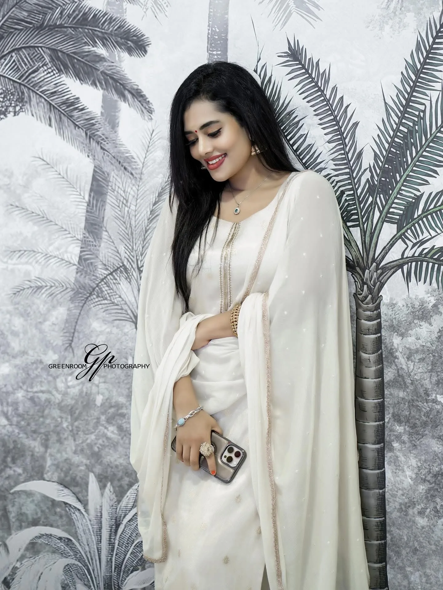 Remya Panicker photo 20 — Black, Average