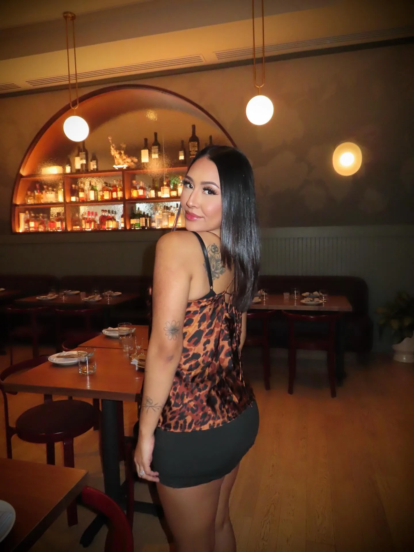 Renata Ramirez photo 9 — Average, Brown