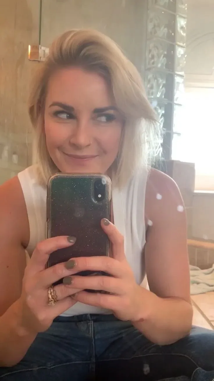 Renee Young photo 17 — Caucasian, Influencer, Presenter, Reality TV Star (former), TV Host
