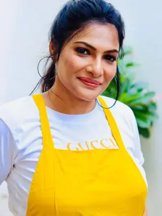 Rethika Srinivas photo 11 — Asian, Actress, Business Woman, Voice Actress, Writer