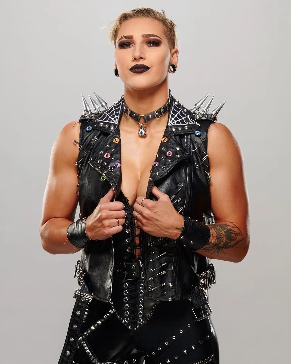 Rhea Ripley photo 17 — Caucasian, Influencer, Sportswoman: Wrestler, TikTok Star