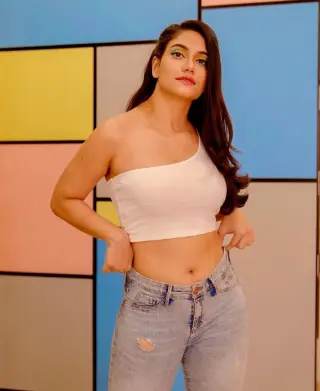 Richi Shah photo 6 — Blogger, Fitness Trainer, Glamour Model, Influencer, Indian