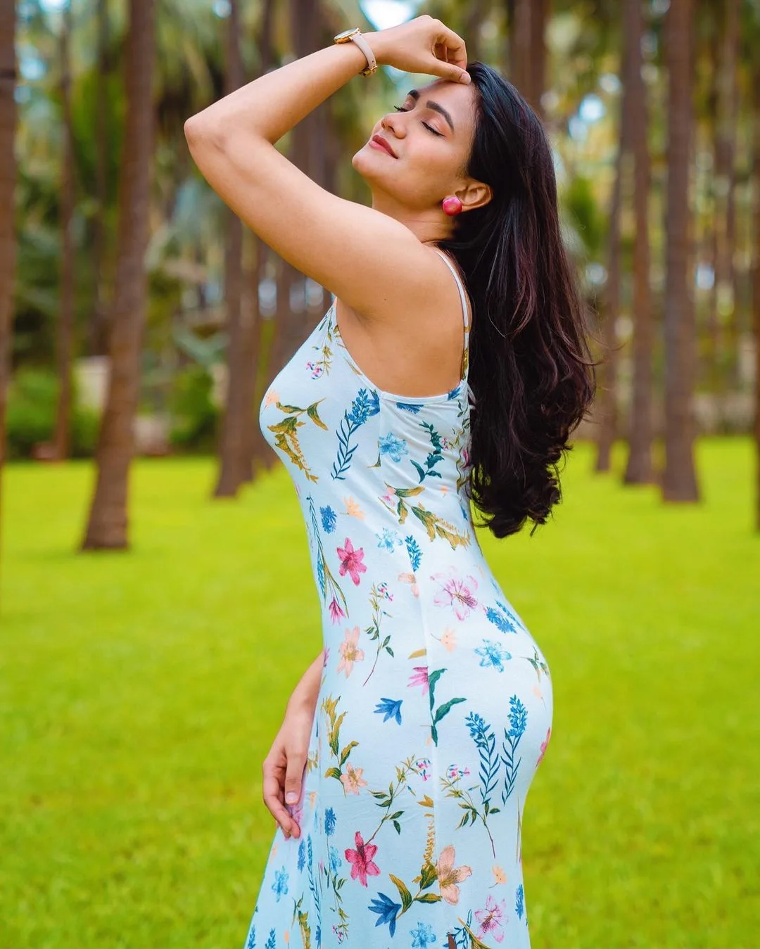 Richi Shah photo 8 — Black, Slim