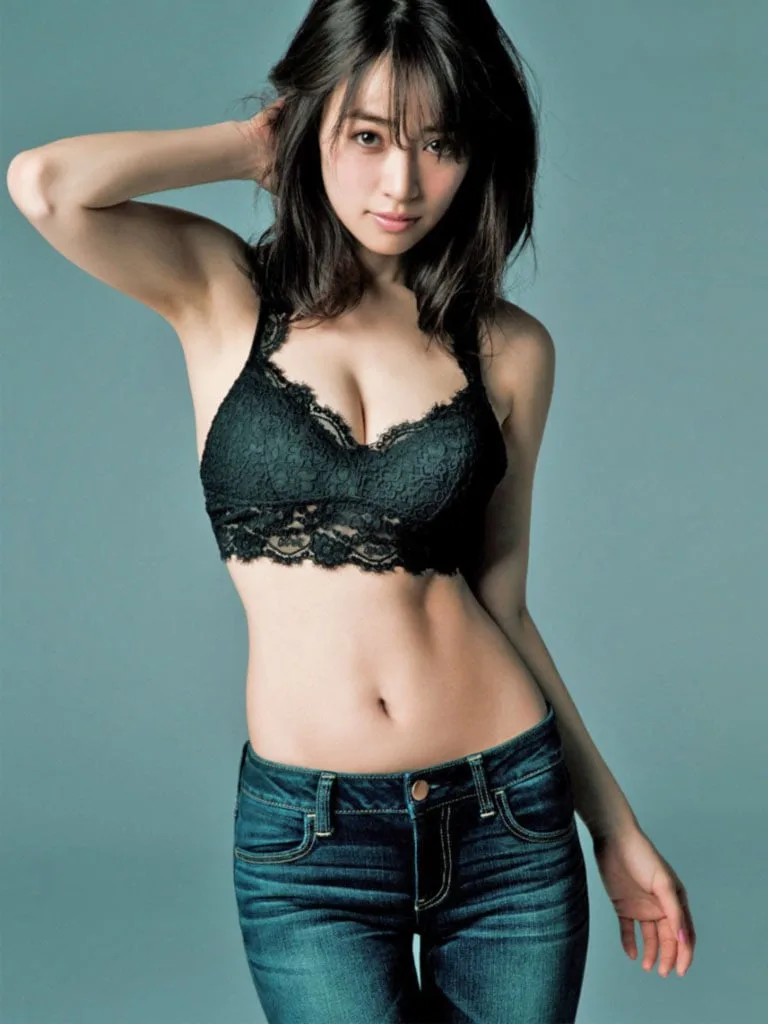 Rika Izumi photo 1 — Japanese, Black