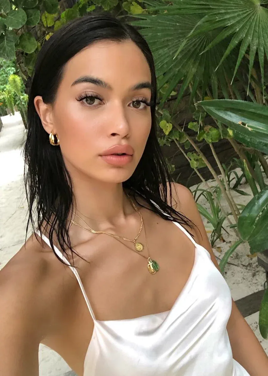 Rona Mahal photo 18 — Model, Canadian