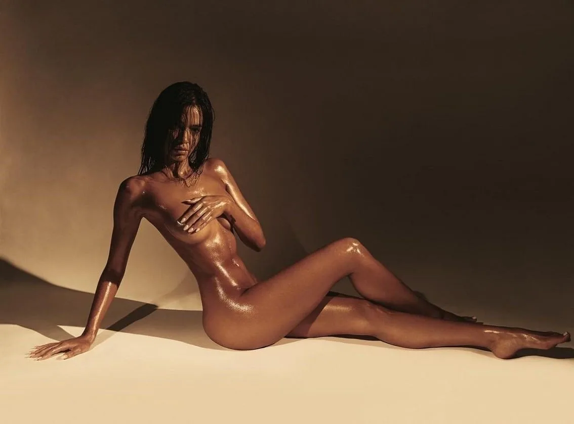 Rona Mahal photo 5 — Mixed-race (primarily Asian), Model