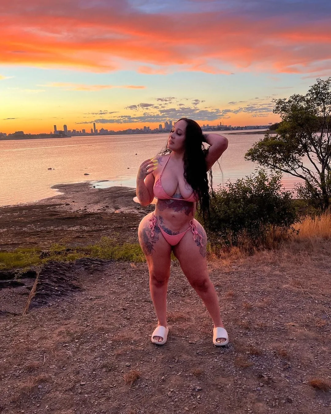 Rose Cruz photo 25 — Puerto Rico, Black