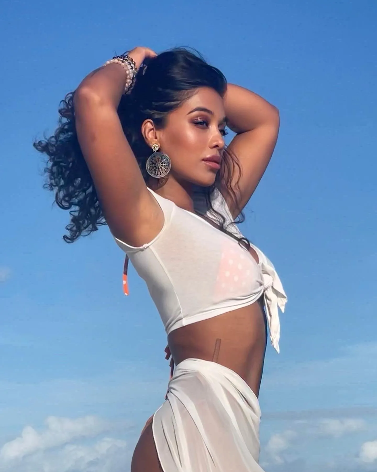 Rosette Sharma photo 4 — Mixed-race (primarily Asian), Artist, Influencer, Musician