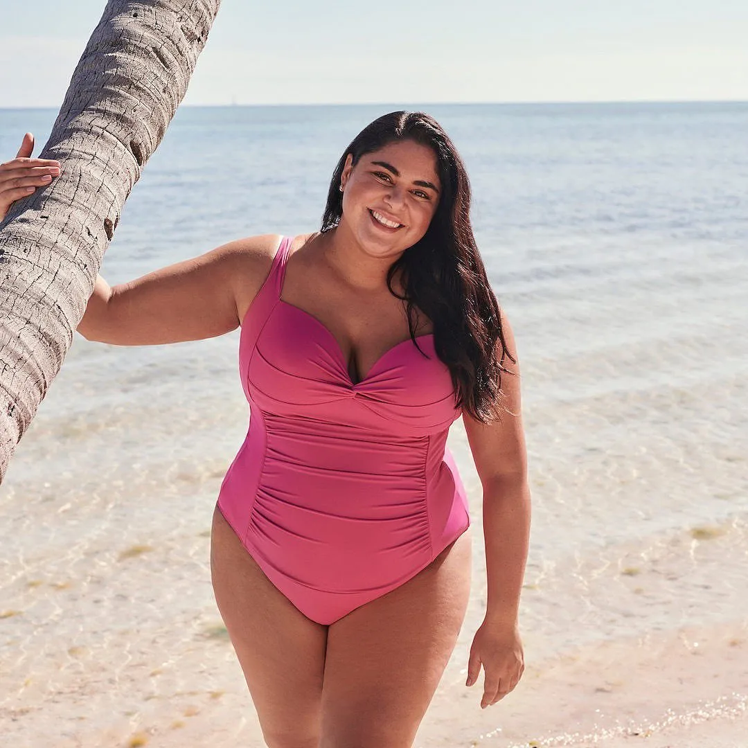 Roxy Earle photo 1 — Canadian, BBW