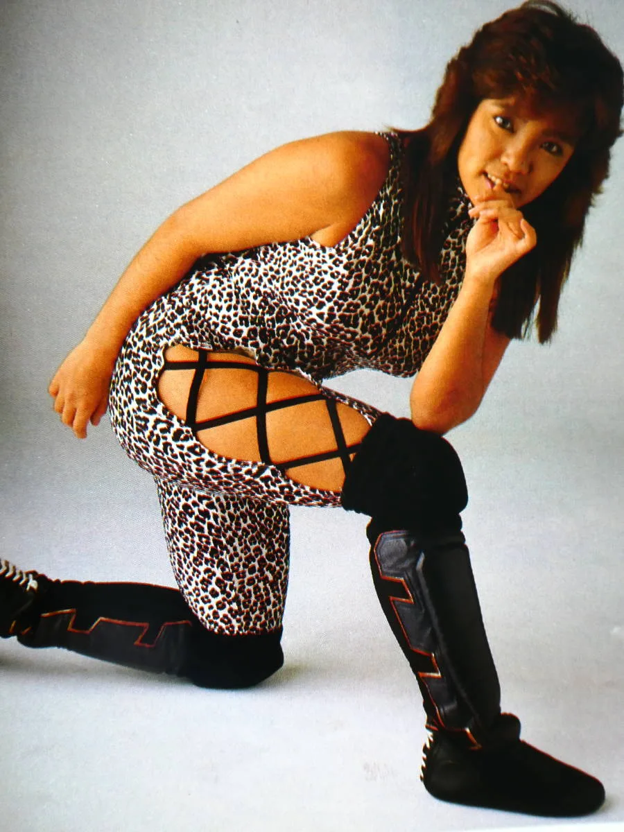 Rumi Kazama — Actress, AV Idol, Gravure Idol, Sportswoman: Wrestler, Japanese