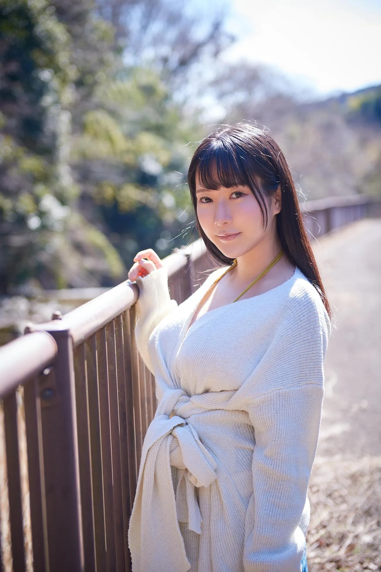 Runa Amemiya photo 14 — Black, Average