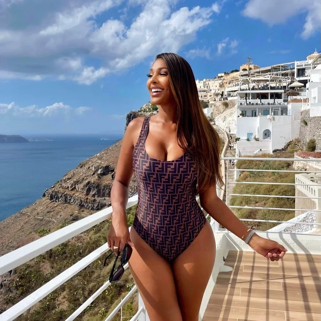 Runa Lucienne photo 11 — Black, Actress, Influencer, Model, Realtor