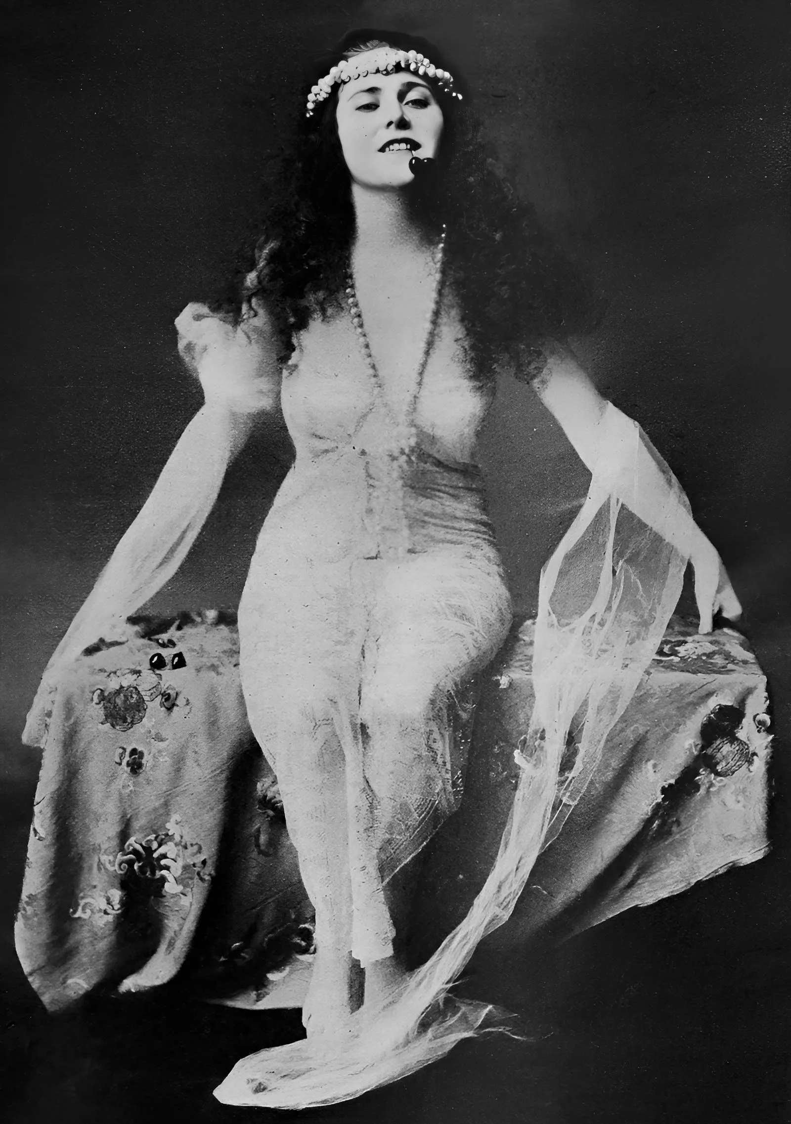 Ruth Roland — Actress, Producer, American
