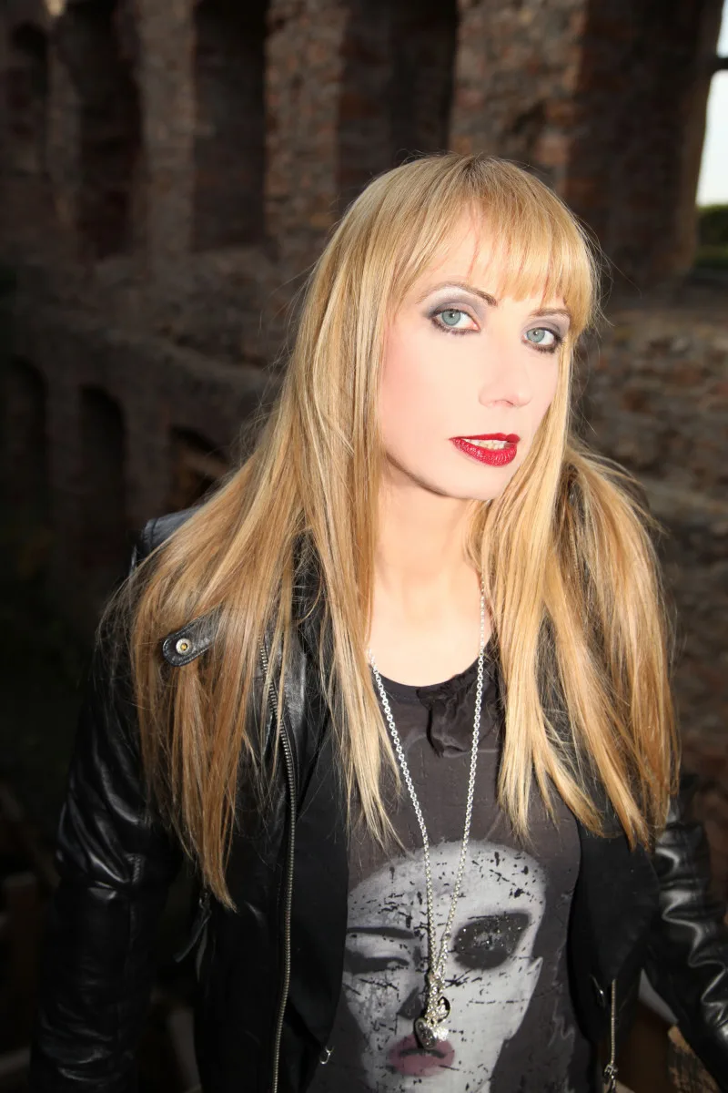 Sabina Classen photo 11 — Caucasian, Musician: Singer