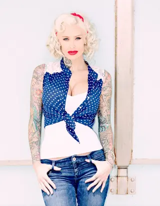 Sabina Kelley photo 17 — Black, Brown