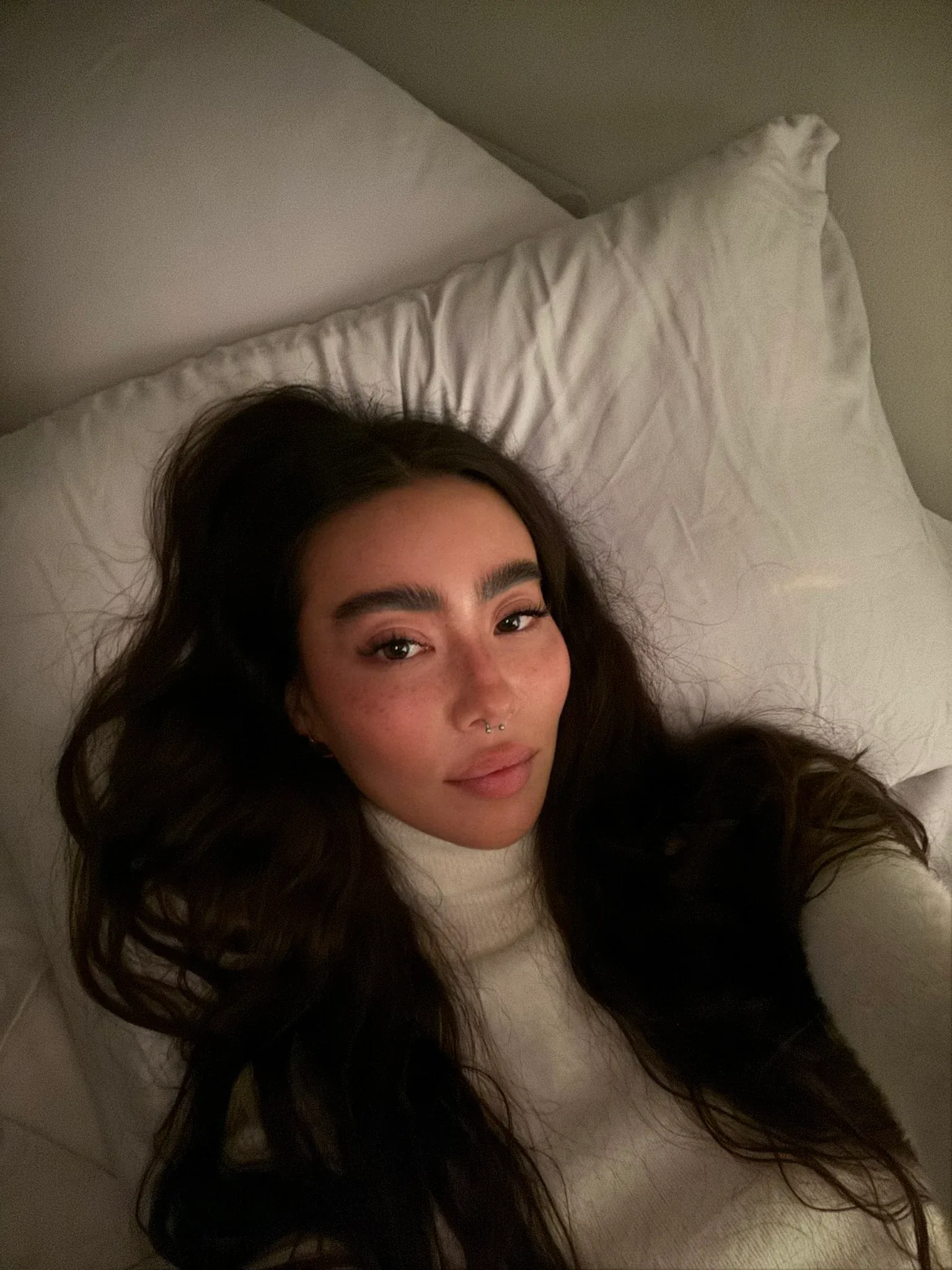 Sabina Mura photo 7 — Russian), (South Korean), (Armenian), (American, Brown