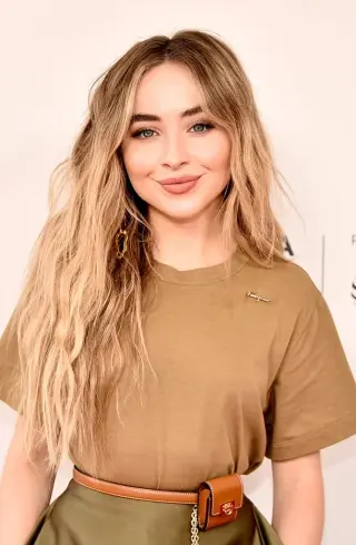 Sabrina Carpenter photo 19 — American, Blonde