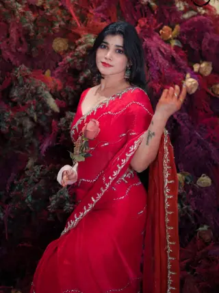 Sadhana Naidu photo 7 — Indian, Black