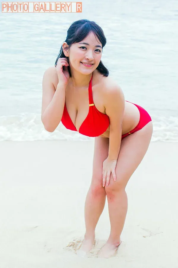 Saki Yanase photo 13 — Japanese, Average