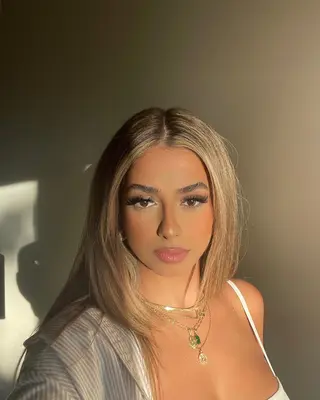 Saleenerz photo 10 — Brown, Middle Eastern