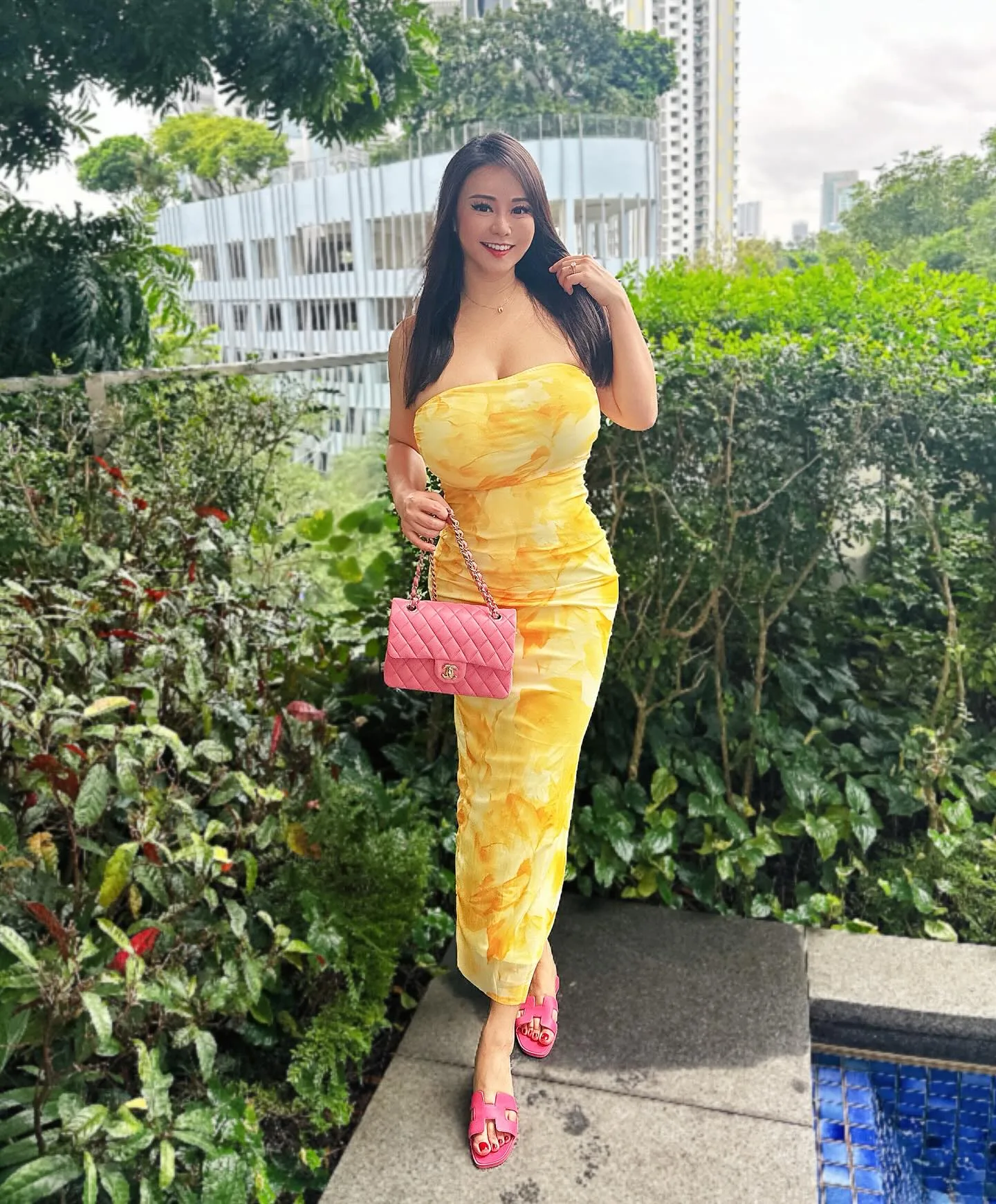 Sally Yeo — Glamour Model, Saudi), (Singaporean