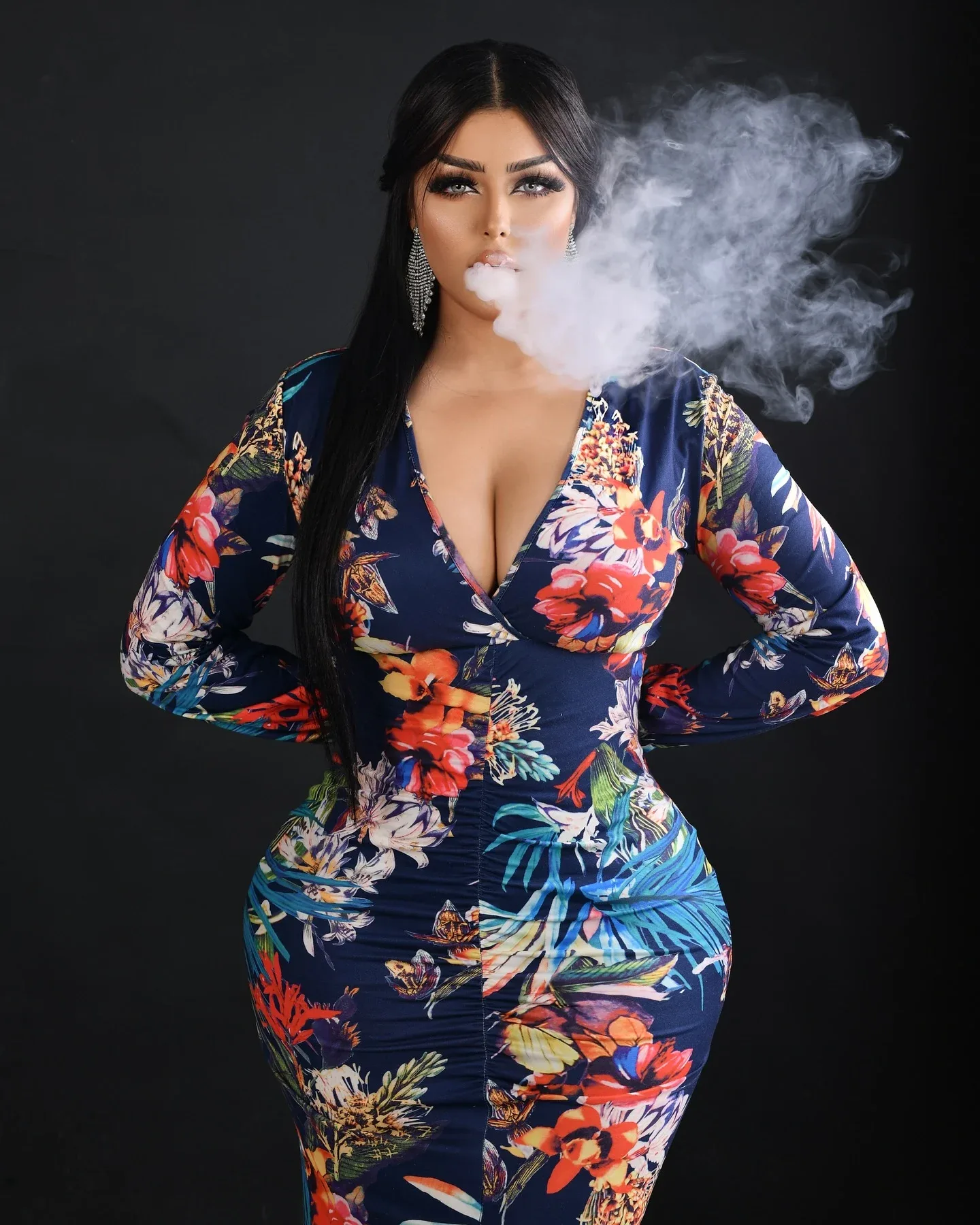 Salma Elshimy photo 10 — Blue, Middle Eastern