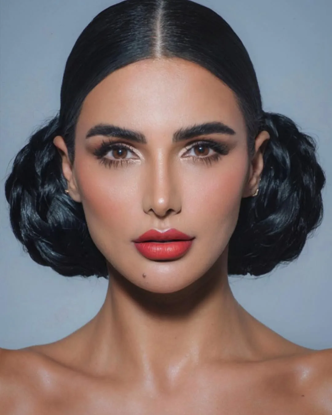 Sama Zakeri photo 16 — Brown, Middle Eastern