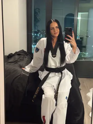 Samantha Long photo 5 — Caucasian, Camgirl, Glamour Model, Influencer, Music Video / Commercial Dancer, Musician: Singer, Sportswoman: Mixed Martial Artist, Teacher, TikTok Star, YouTuber