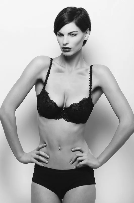 Samantha Malfoy photo 8 — Brown, Slim