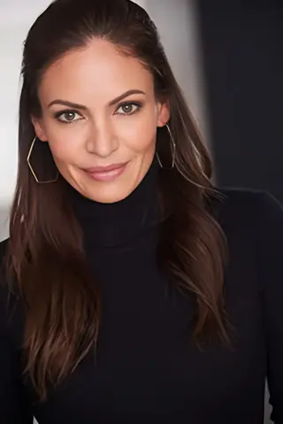 Sandra Luesse photo 10 — Slim, Caucasian